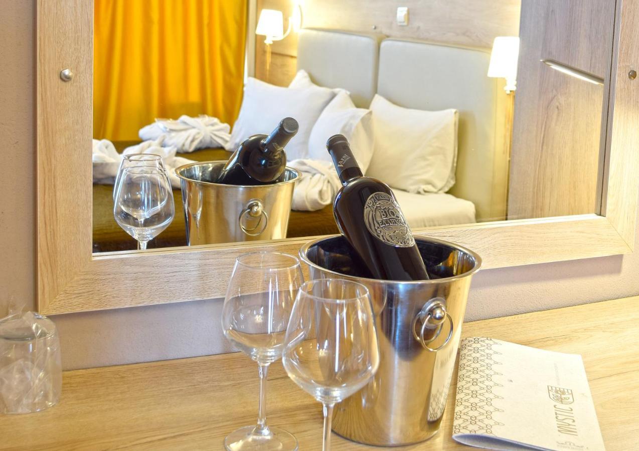 John'S Hotel Chalkís 외부 사진