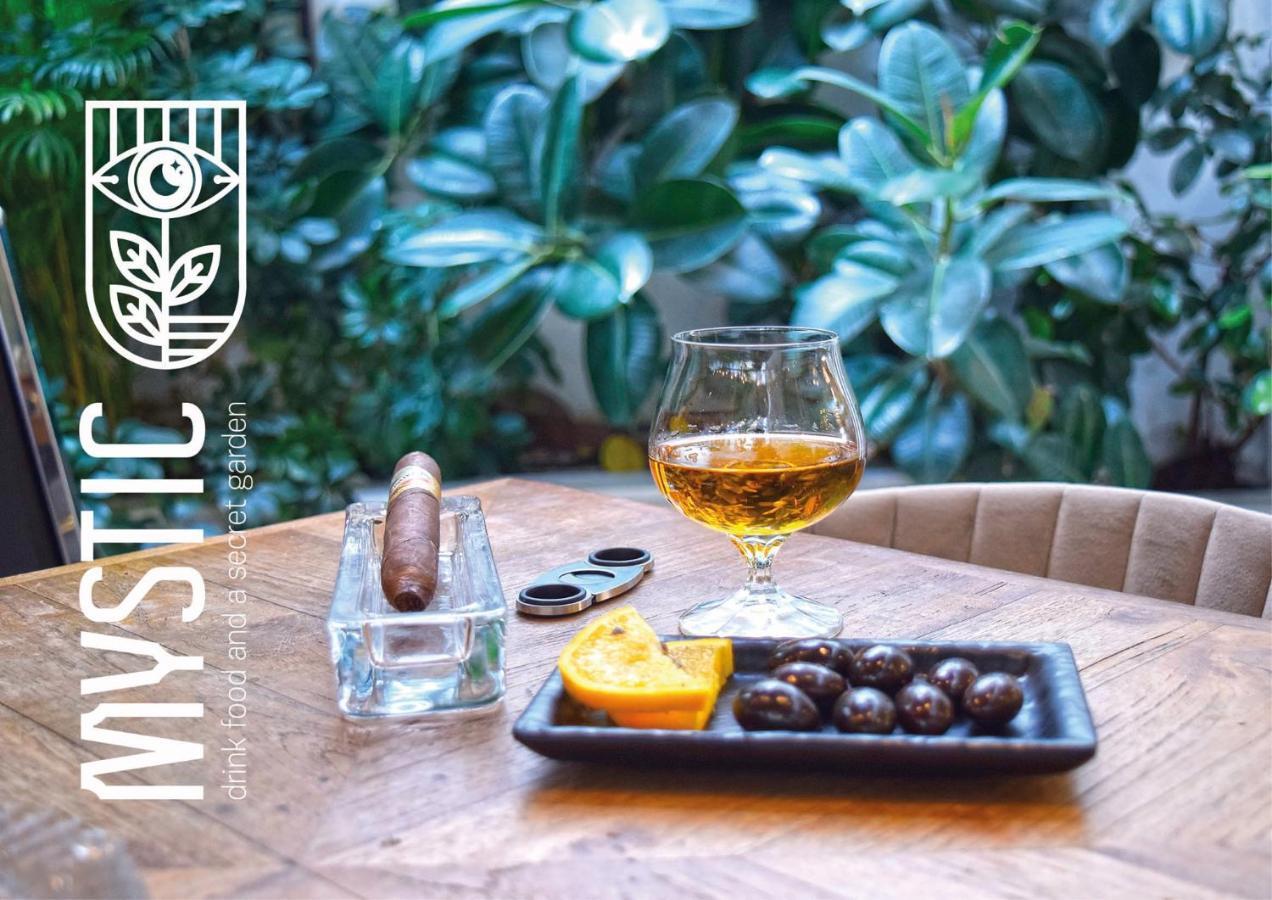 John'S Hotel Chalkís 외부 사진